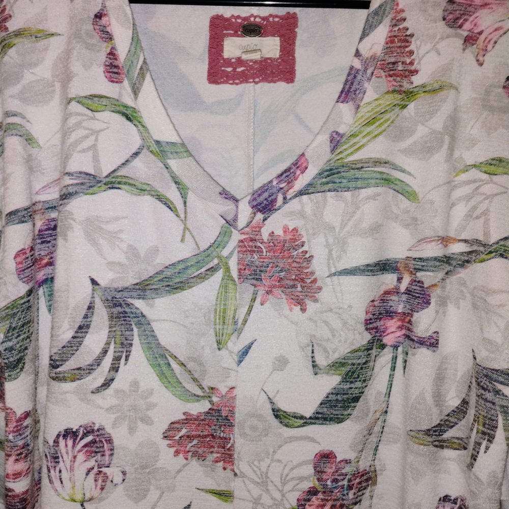 Cupio Multicolor Floral V-Neck Blouse PTP 24-25"
